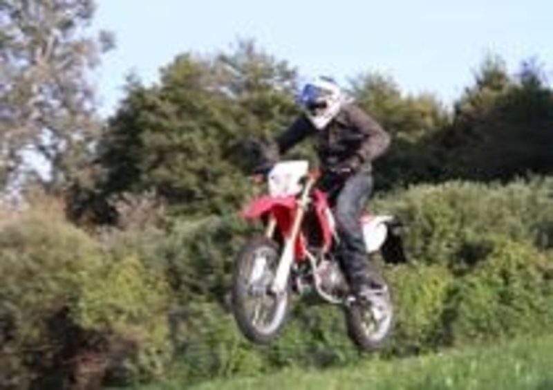 E&#039; comoda in citt&amp;agrave;, ma non teme l&#039;offroad. Anzi!
