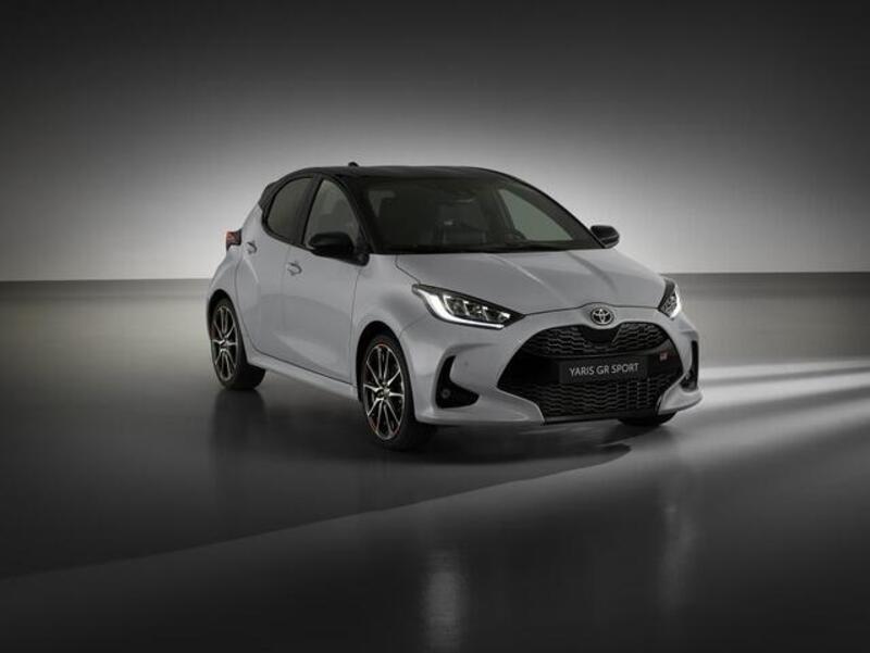 Toyota Yaris GR Sport 1.5 Hybrid 5 porte GR Sport