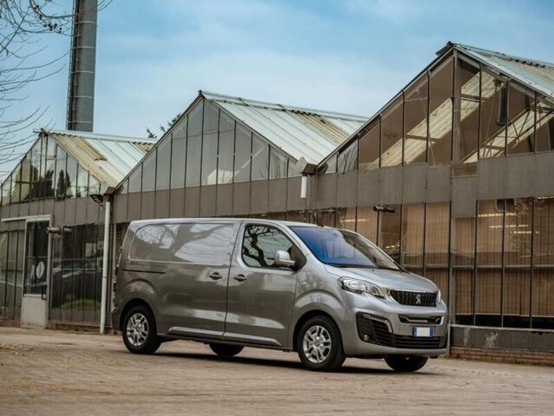 Peugeot e-Expert Furgone 75kW PL-TN Furgone Premium Standard 