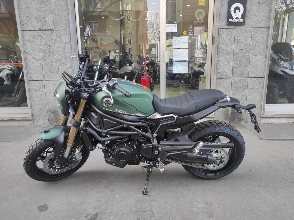 Benelli Leoncino 800 (2022 - 25)