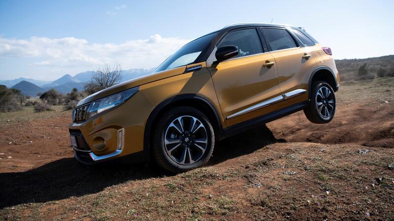 La Suzuki Vitara MY2022 diventa ibrida Full: sistema 140V in aiuto anche al cambio (6 marce)