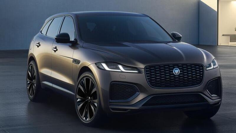 Jaguar F-Pace con l&#039;ibrido benzina ma anche diesel 