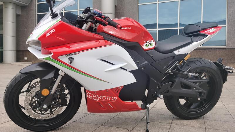 Wuben 1199 Sport. L'ibrida "Ducati" che arriva dalla Cina