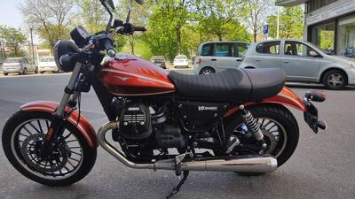 Moto Guzzi V9 Roamer (2018 - 20) usata