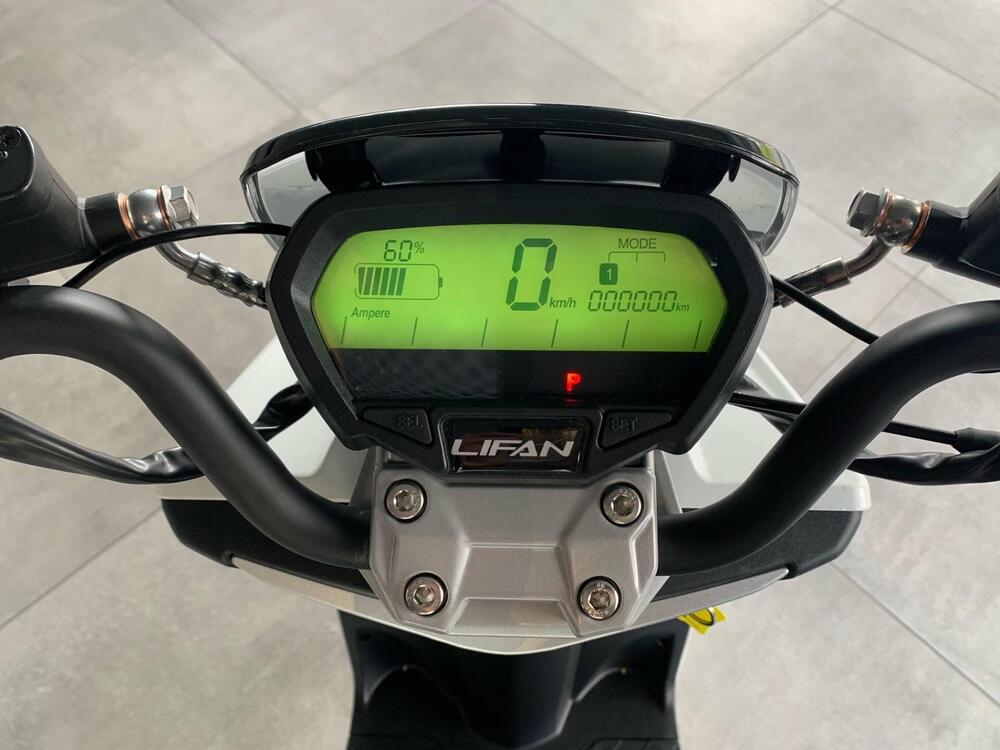 Lifan E3 (2018 - 25) (14)