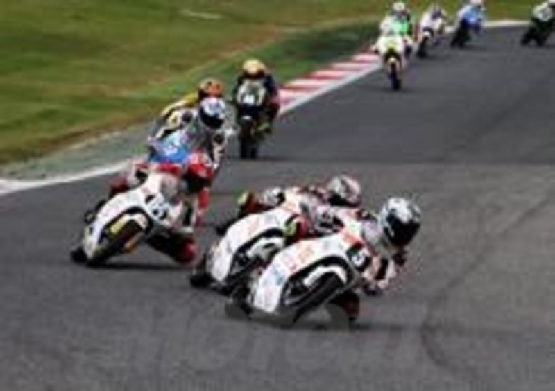 Entusiasmante sfida tra le nuovissime NSF250R e le veterane RS125GP: a Vallelunga trionfa il 4 tempi
