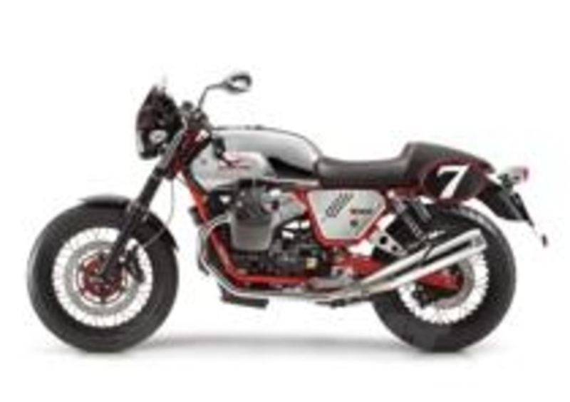 Moto Guzzi V7 racer
