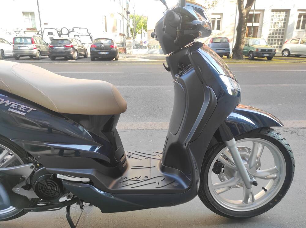 Peugeot Tweet 200 Active (2021 - 25) (8)