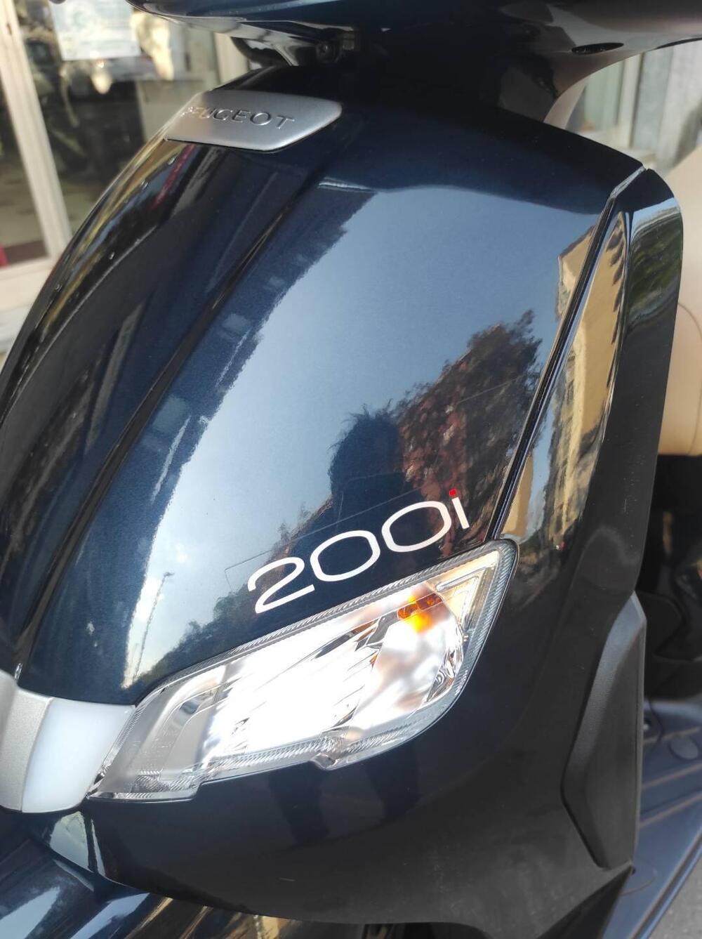 Peugeot Tweet 200 Active (2021 - 25) (7)