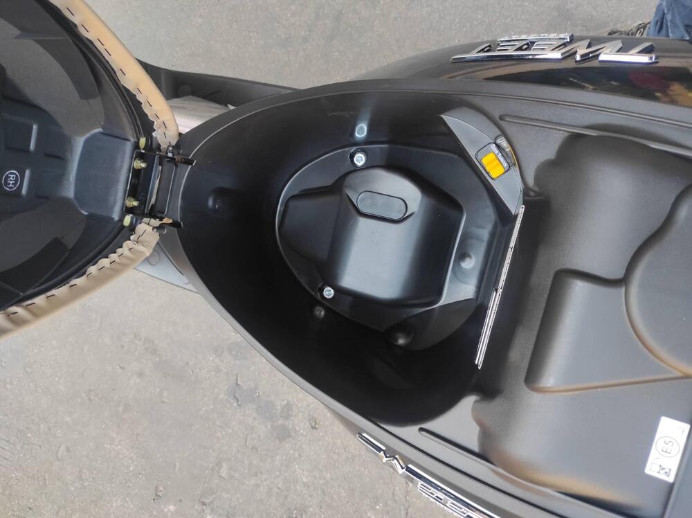 Peugeot Tweet 200 Active (2021 - 25) (17)