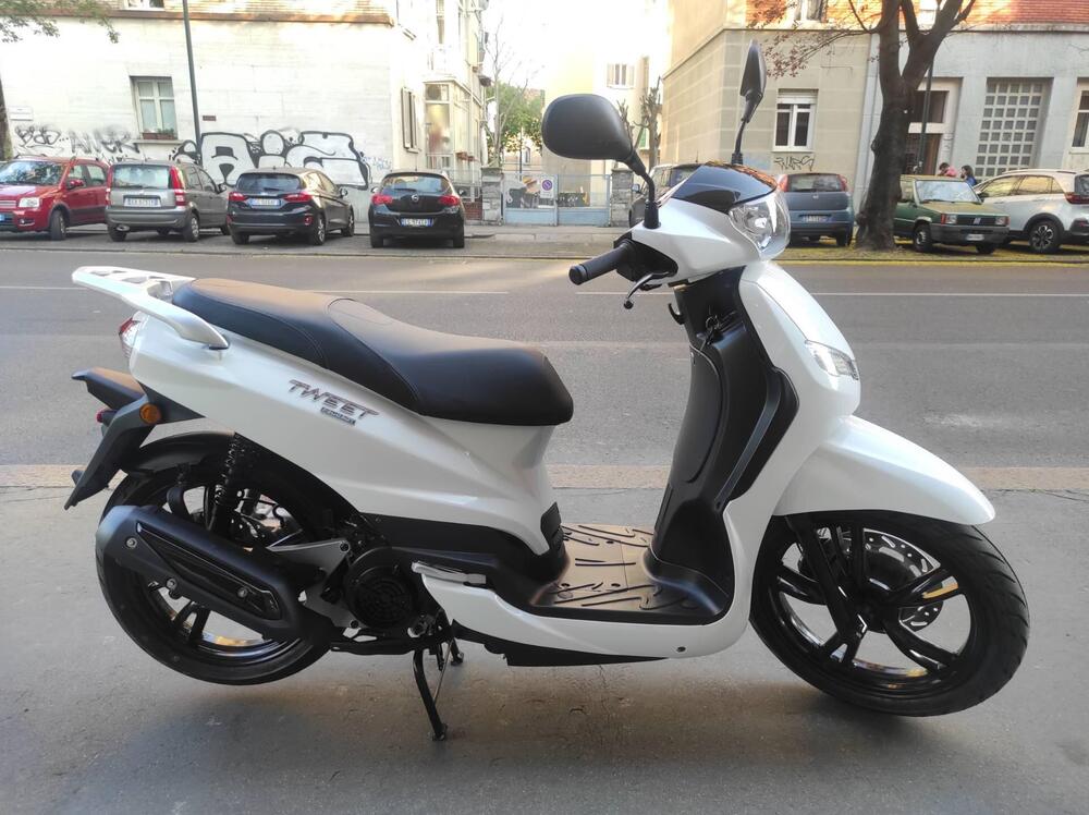 Peugeot Tweet 200 FL Active (2025) (2)