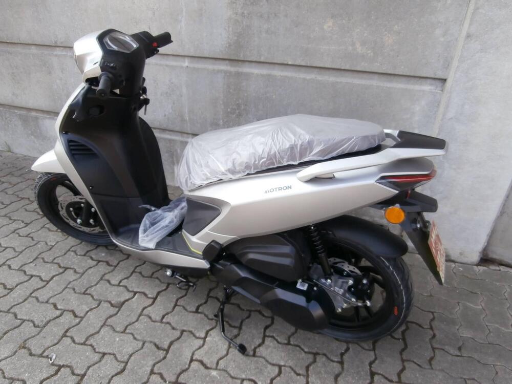 Motron Motorcycles Ventura 125 (2021 - 25) (5)