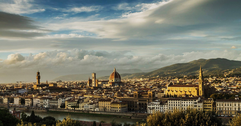 Firenze e monopattini. Il Tar boccia l&#039;obbligo di casco per i maggiorenni