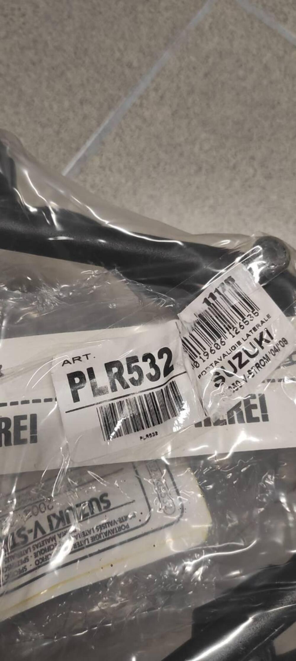 Givi PLR532 supporto bauli lat V-STROM 650 2004-11 (2)