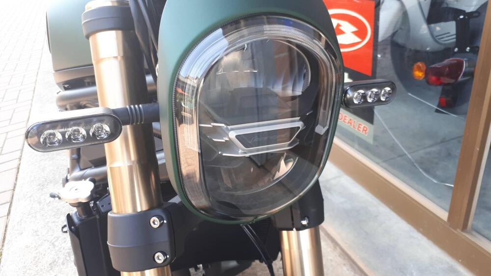 Benelli Leoncino 800 (2022 - 25) (2)