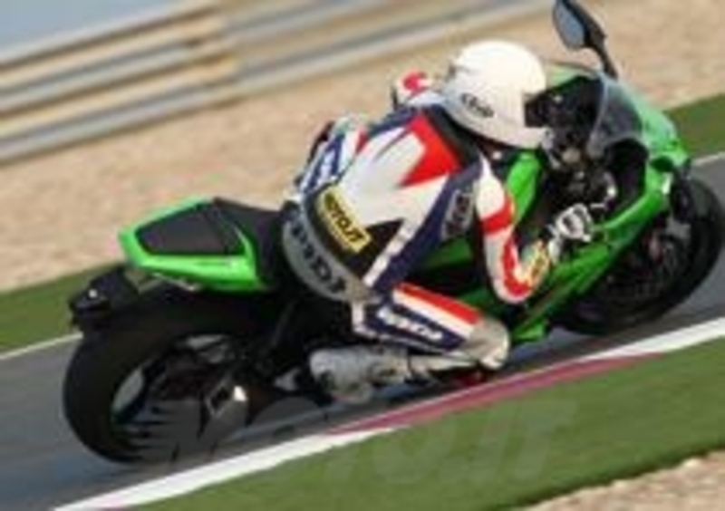 In sella si percepisce che le velleit&amp;agrave; pistaiole della Ninja devono scendere ad un compromesso con le necessit&amp;agrave; dell&amp;rsquo;utilizzo su strada