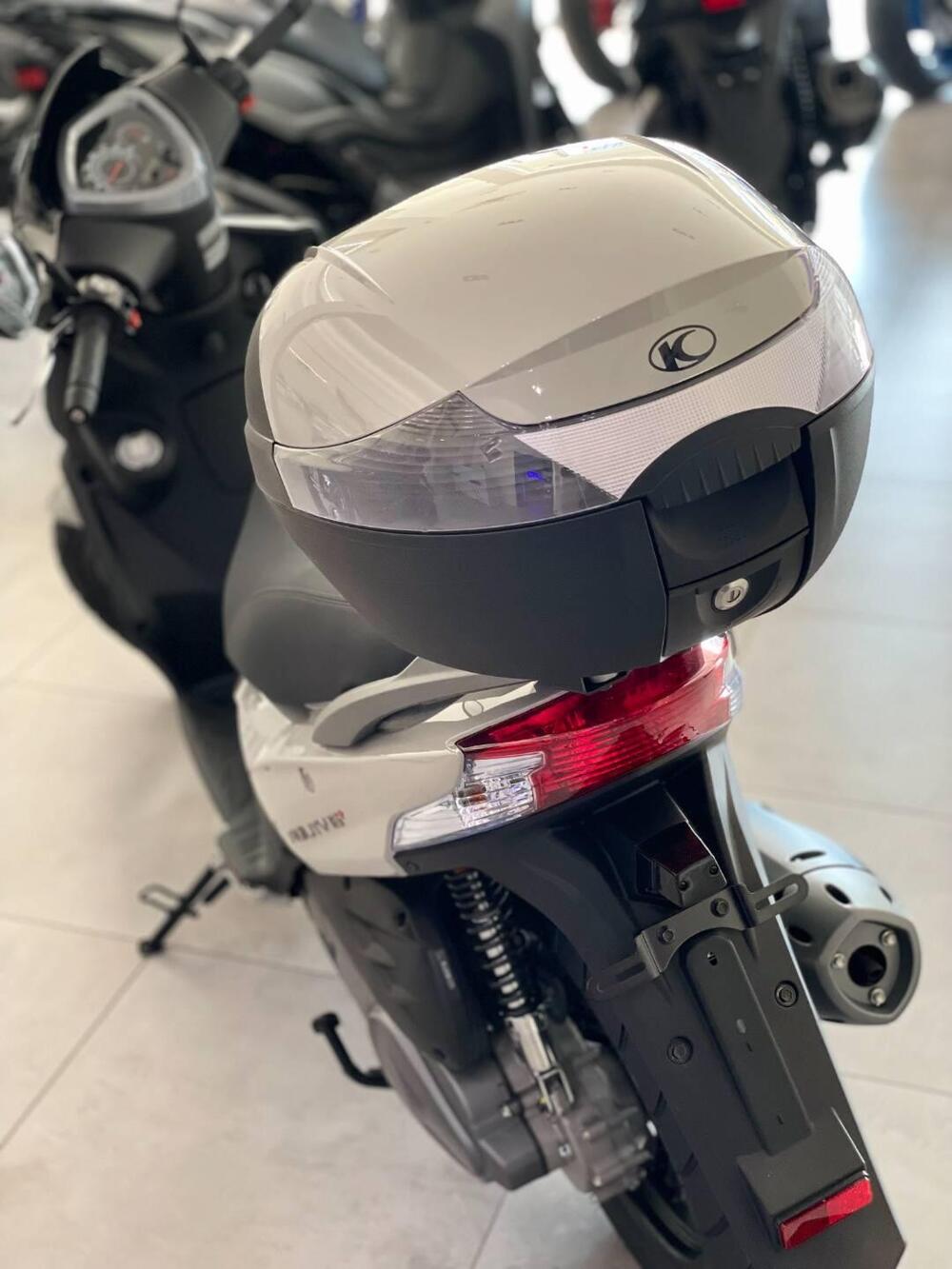 Kymco Agility 50 R16 + (2021 - 26) (6)