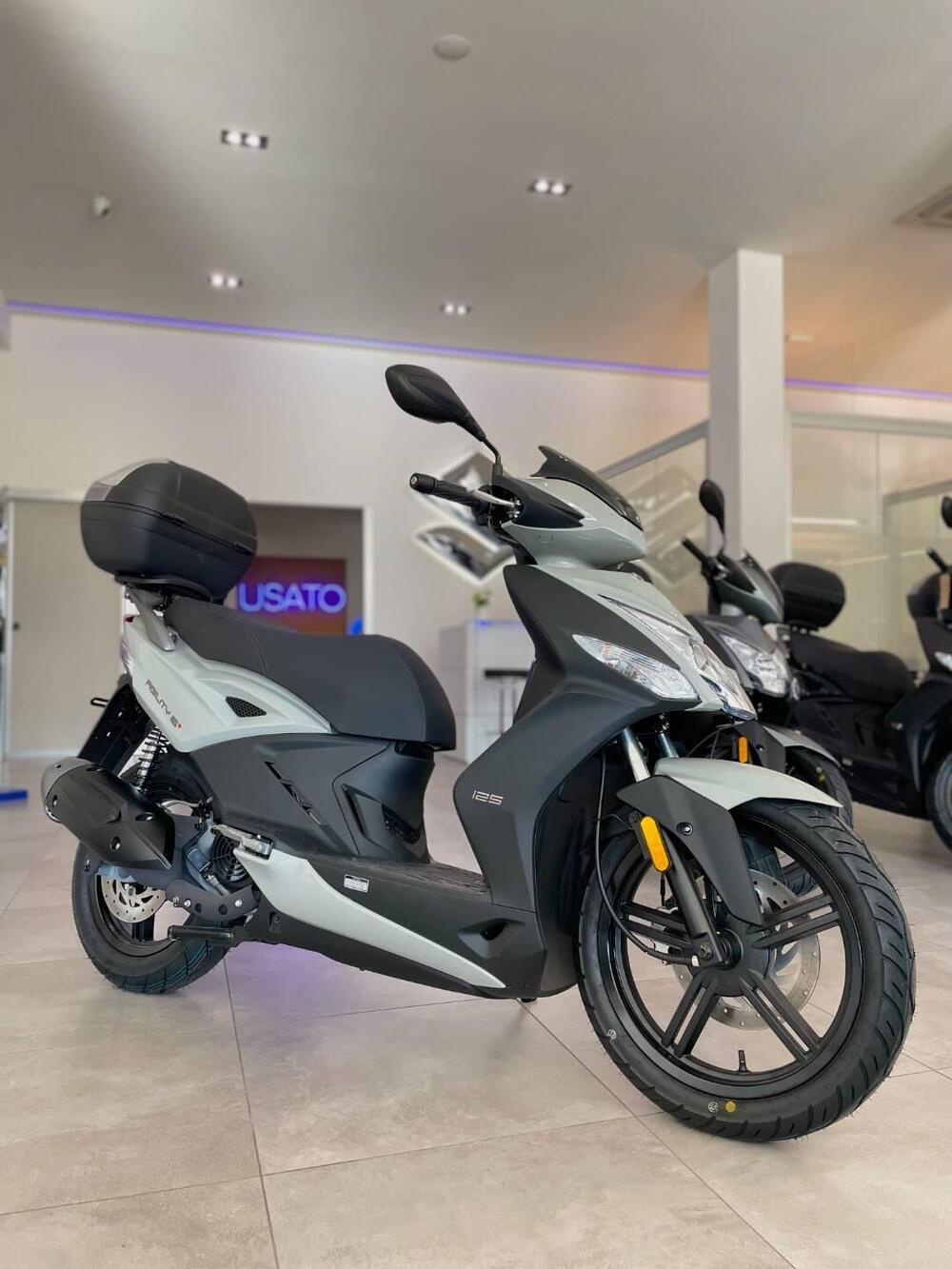 Kymco Agility 50 R16 + (2021 - 26) (8)