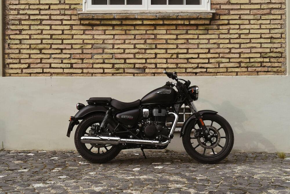 Royal Enfield Meteor 350 Fireball (2021 - 26)