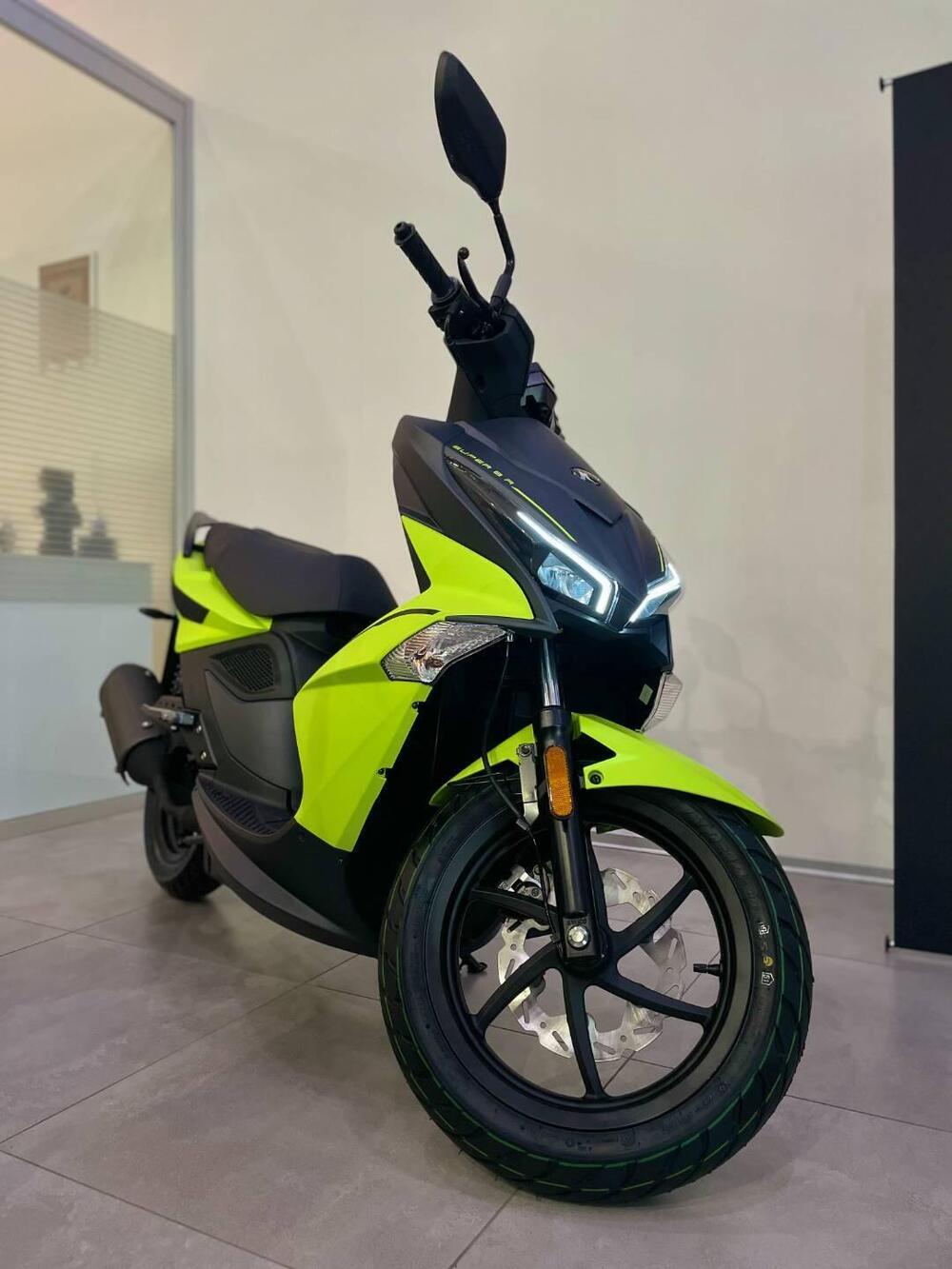 Kymco Super 8 50 R (2022 - 25)