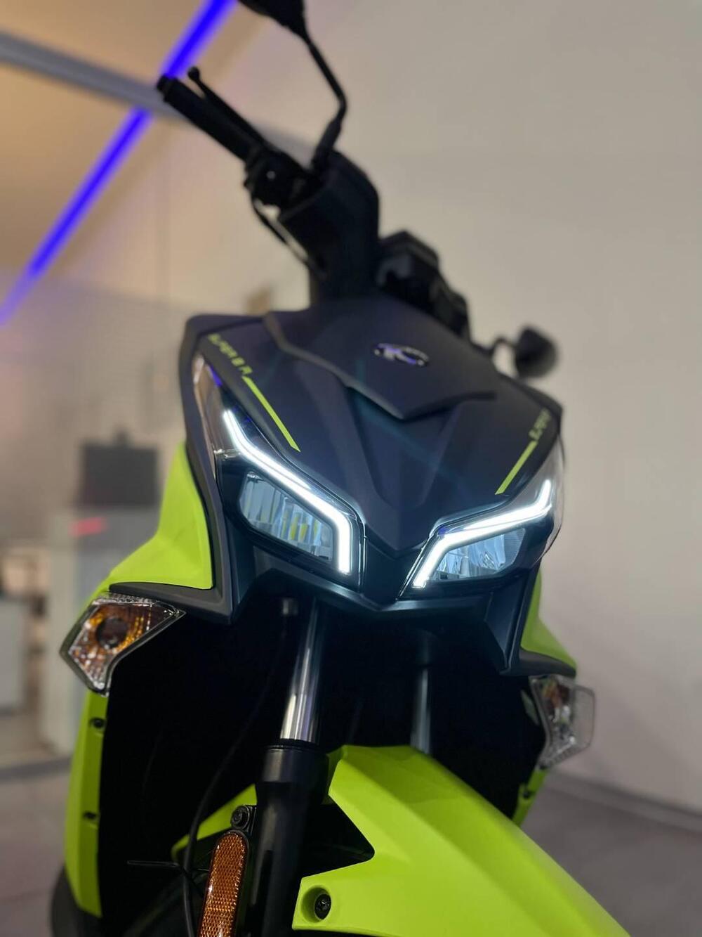 Kymco Super 8 50 R (2022 - 25) (10)