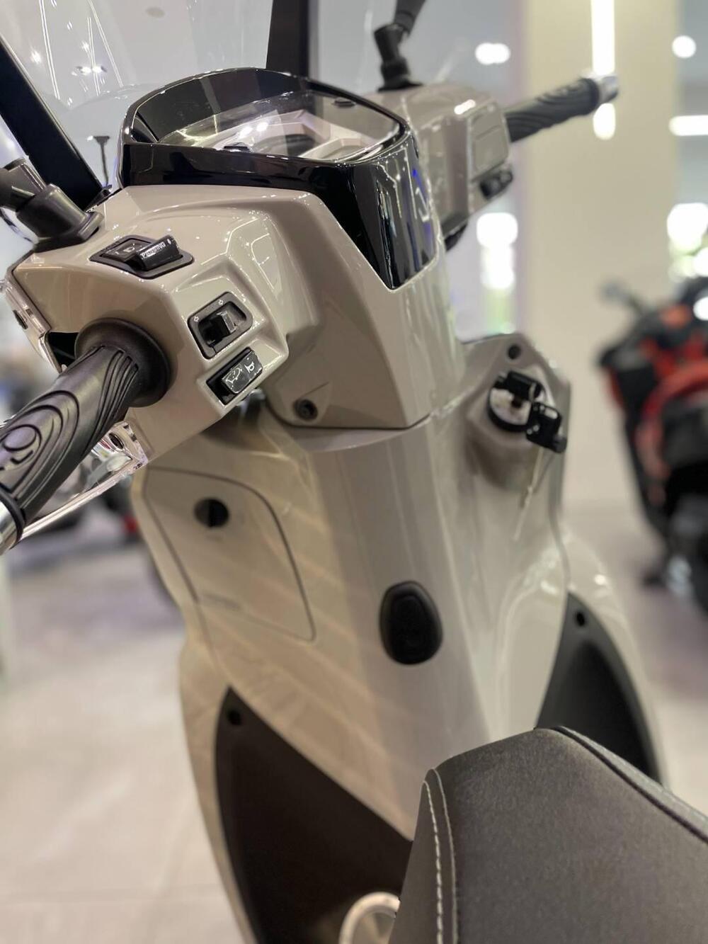 Kymco People 125i S (2021 - 25) (7)