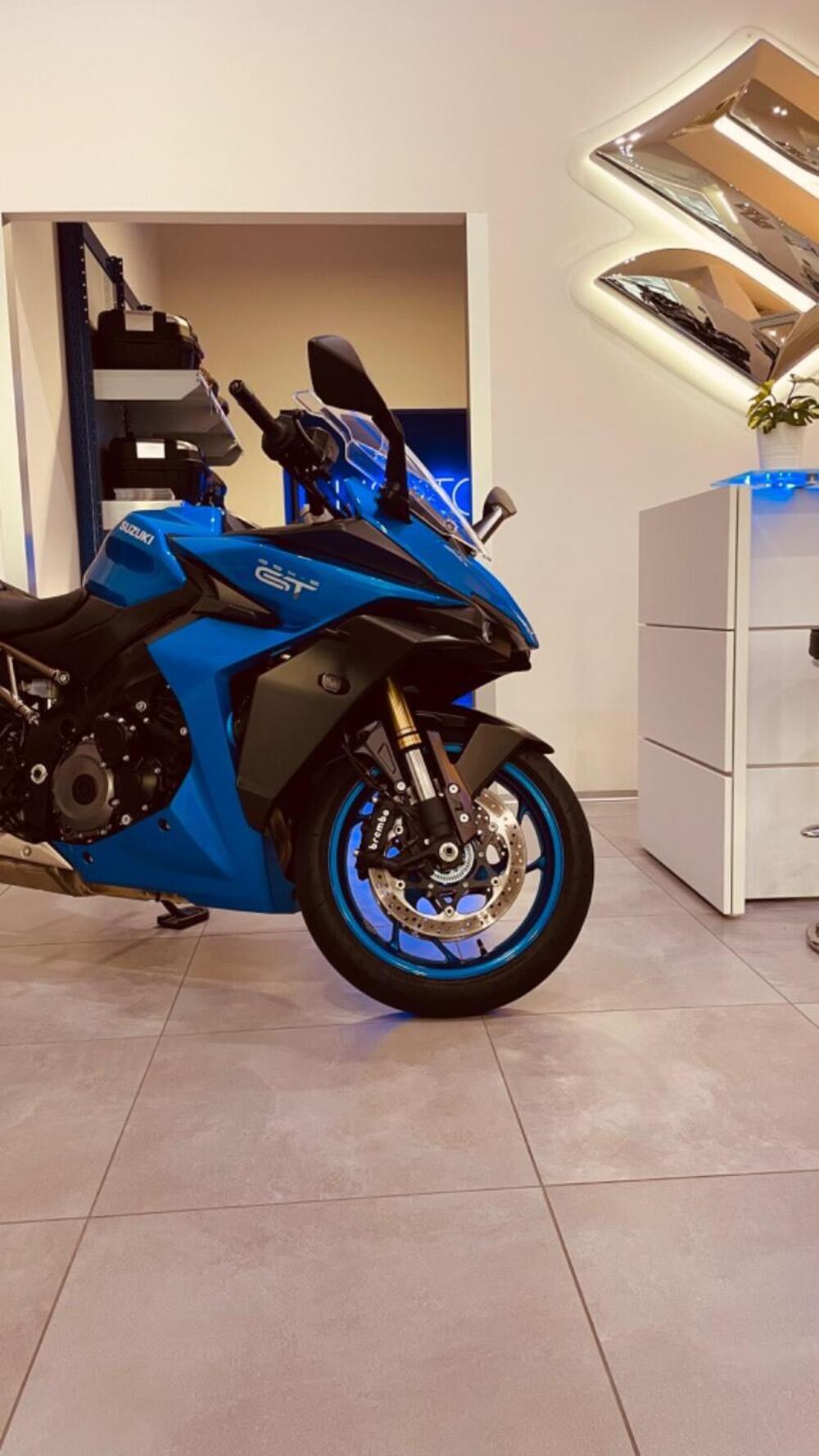 Suzuki GSX-S1000GT (2025 - 26) (9)