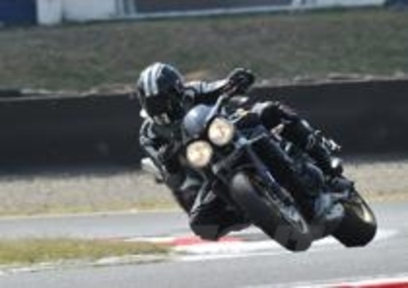 I turni in pista riservati agli appassionati Triumph