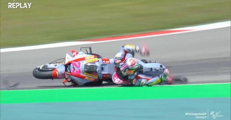 MotoGP 2022. GP del Portogallo, Enea Bastianini: "Mi fa male, ma niente di rotto" [VIDEO]