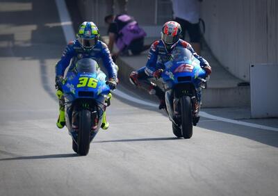 MotoGP 2022. GP del Portogallo, Alex Rins: “Giusto rischiare in partenza” Joan Mir: “Miller non l’ha fatto apposta, può capitare”