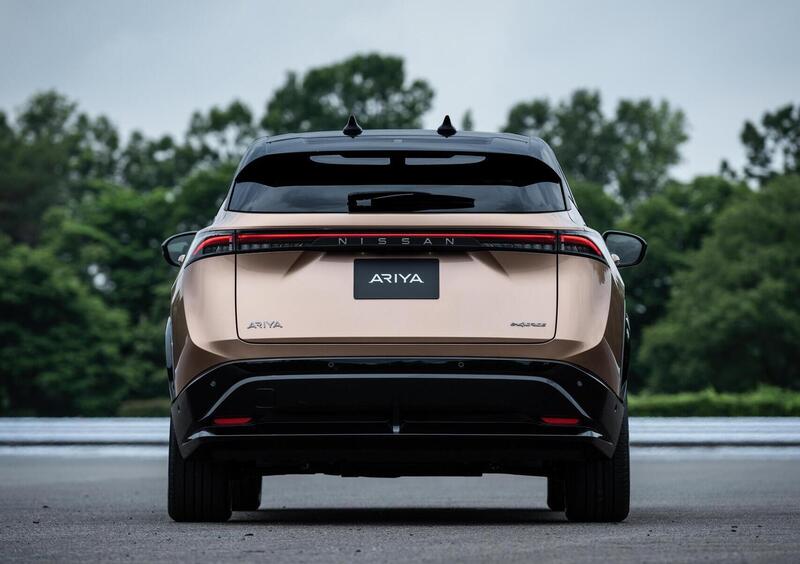 Nissan Ariya (2022-->>) (5)