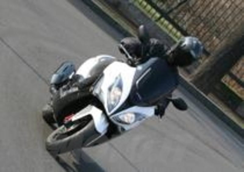 Kymco Xciting R 300i