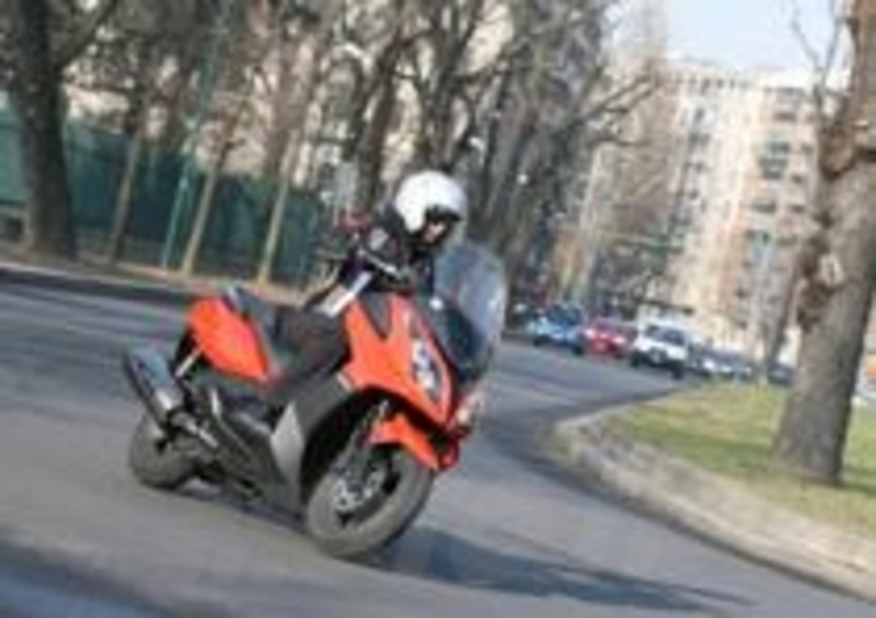 Kymco Downtown 300i