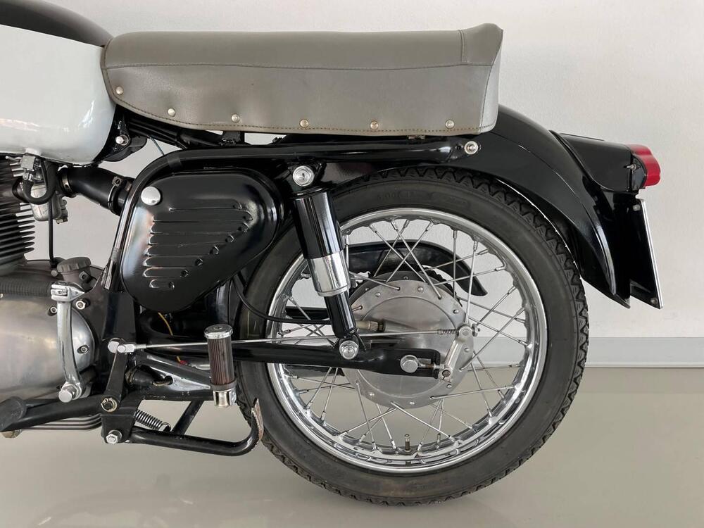 Gilera 175 SUPER 202 CC (3)