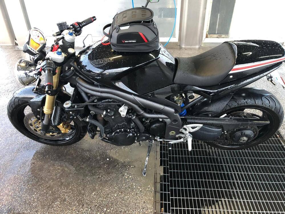 Triumph Speed Triple 1050 (2005 - 11) (5)
