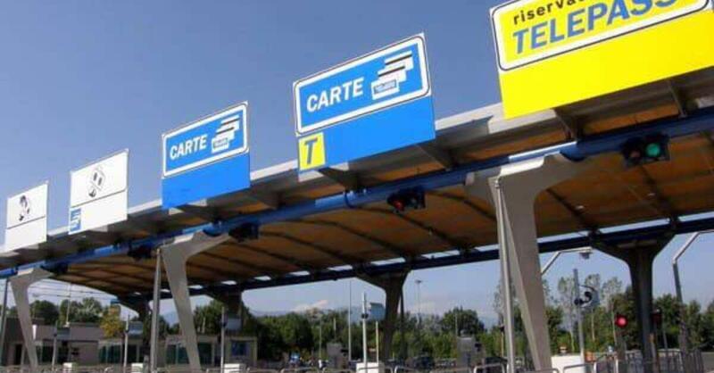 Autostrade. Arriva per tutti il cashback per i ritardi 