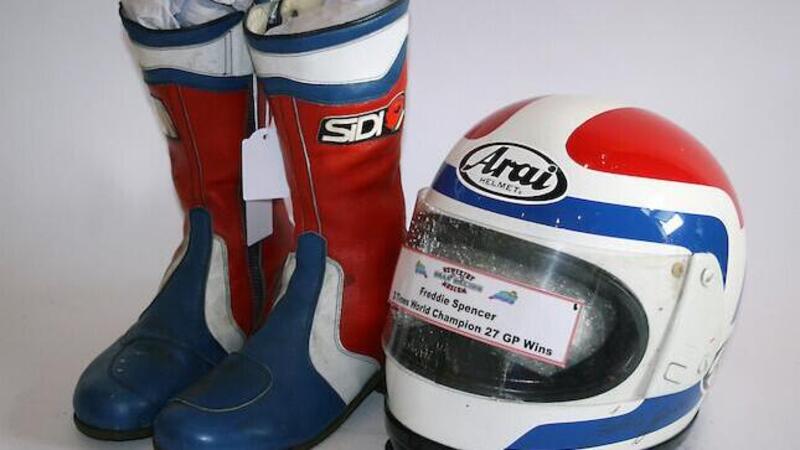 Memorabilia all'asta da Bonhams: venduta la collezione Phil Morris Road Racing Museum