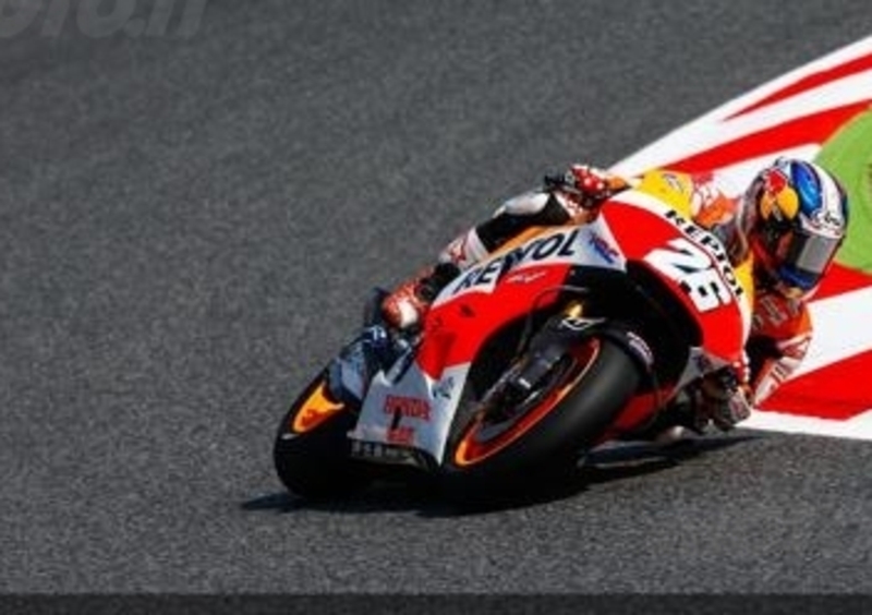 MotoGP. Pedrosa in pole davanti a Lorenzo e Marquez, che cade