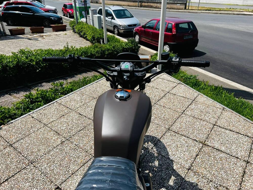 Brixton Motorcycles Cromwell 125 ABS (2021 - 25) (9)