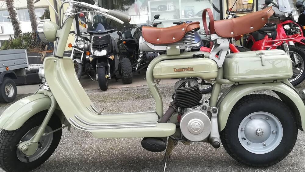 Innocenti Lambretta 125 D (11)