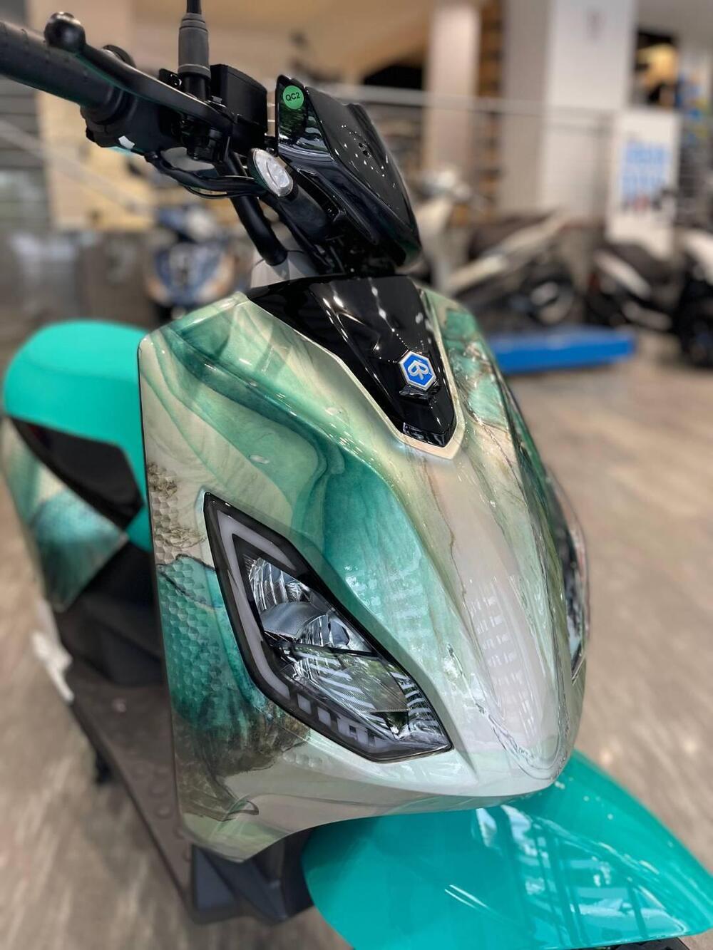 Piaggio 1 Active Feng Chen Wang (2022 - 24) (4)