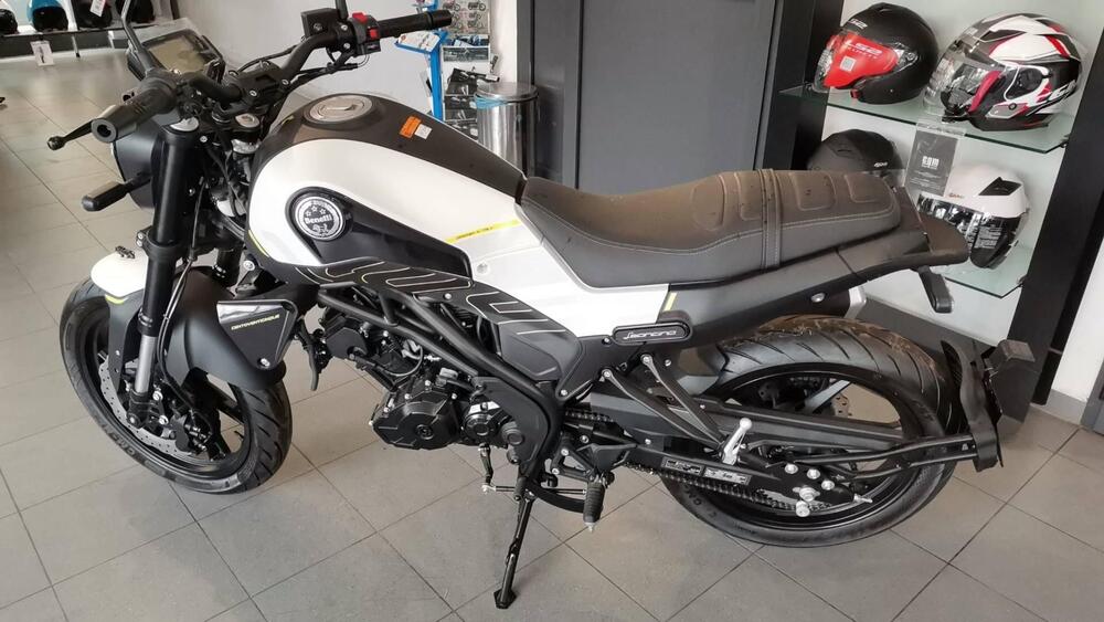 Benelli Leoncino 125 (2022 - 25)