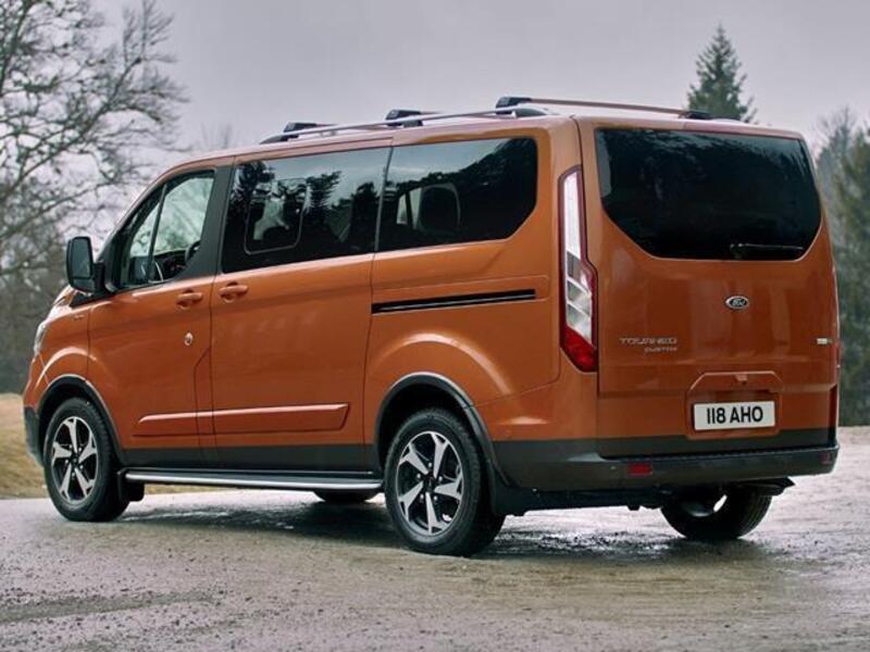 Ford Tourneo Custom 320 2.0 EcoBlue 130CV PC c/sollev. Titanium