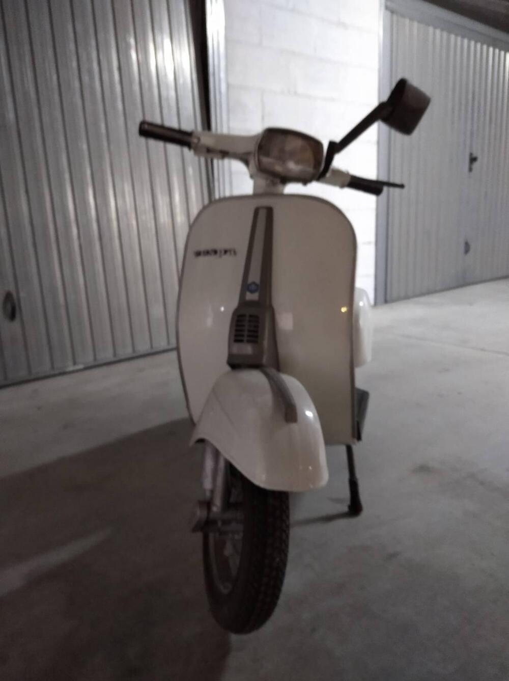 Piaggio vespa cinquanta special (2)
