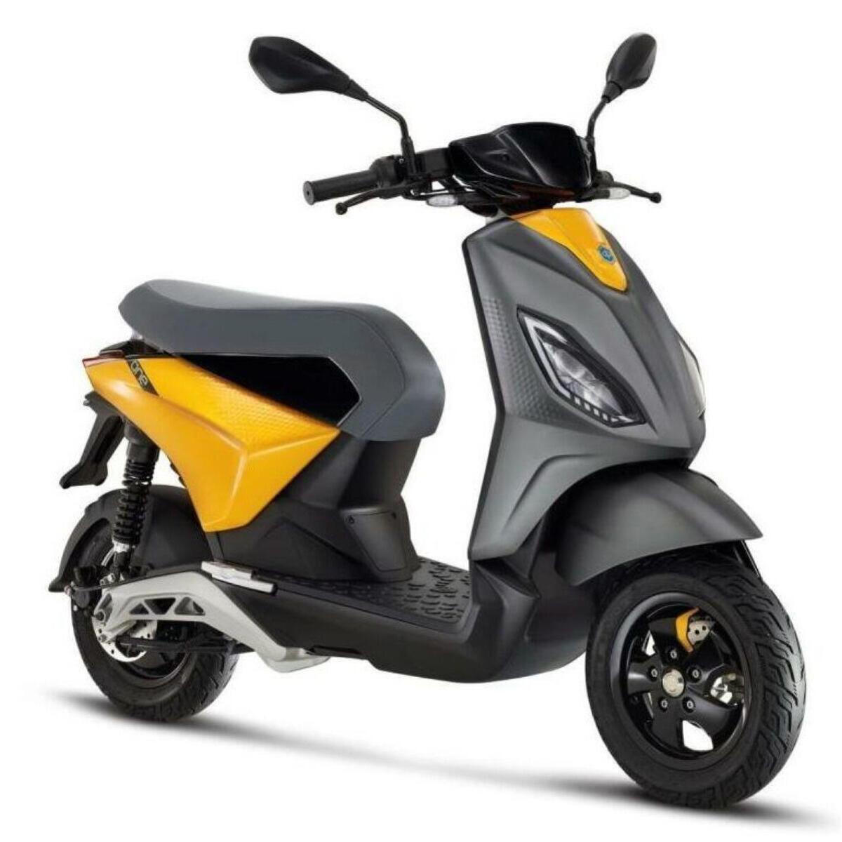 Piaggio 1 Active PMP (2022 - 23)