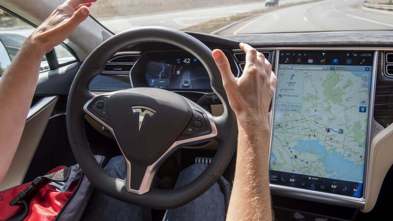 Tesla: rubati tutti i segreti della guida autonoma su un computer &quot;fantasma&quot; 