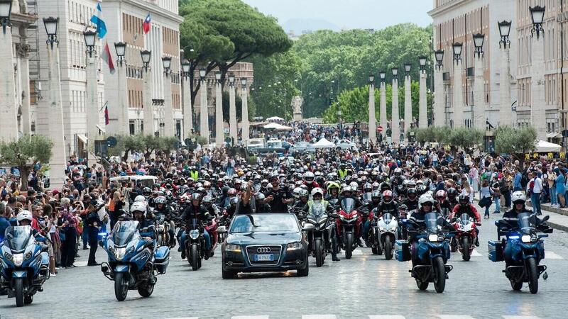 #WeRideAsOne: Ducati invade Roma! 