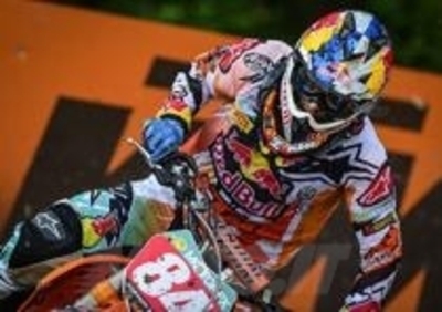 Herlings gareggerà un altro anno in MX2