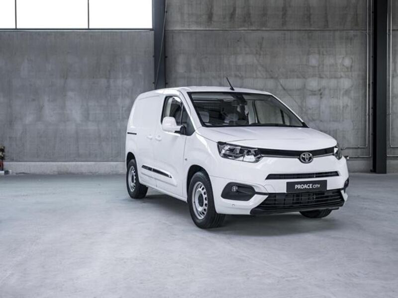 Toyota Proace City City 1.2 110 CV S&S PC 5p. Ground