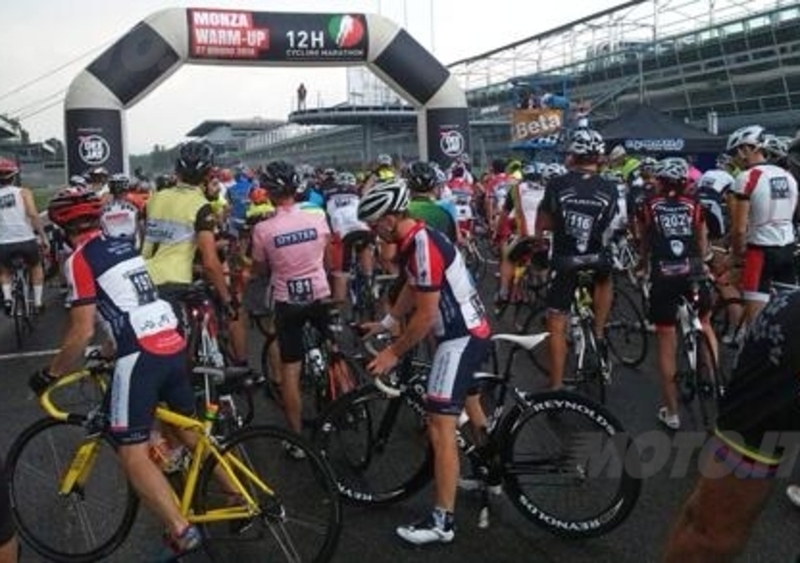 12 Ore Cycling Marathon: sulla pista di Monza dal tramonto all&rsquo;alba